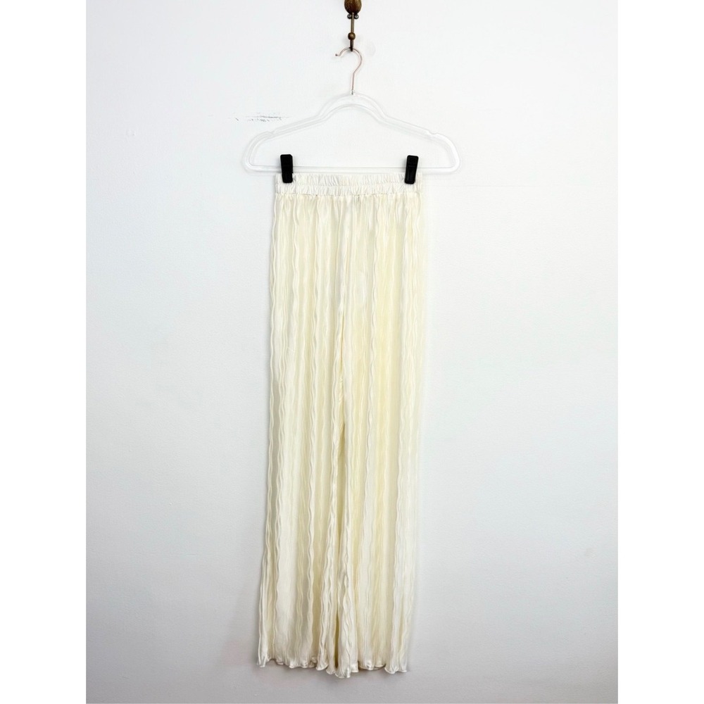 Princess Polly Emmett Cream Crinkle Satin Wide Leg Pants NWT Size 4 - Picture 3 of 7